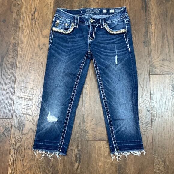 Miss Me Low Rise Signature Capri Jeans - Picture 1 of 8
